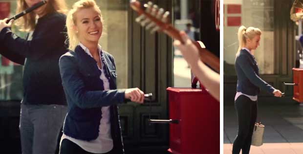 Turn-For-Live-Effect-Musical-Flashmob-by-Publicis-2