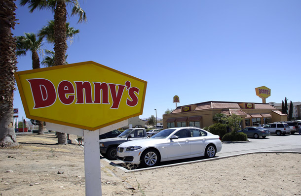 1418324427-dennys-top-10-franchise-500