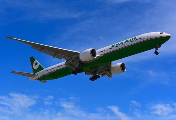 20150618150419-eva-airways