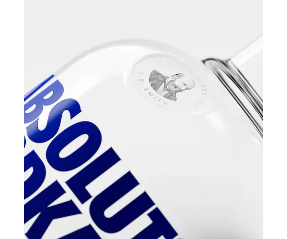 ابسولوت ودکا (Absolut Vodka) و تغییرات بزرگ آن در سال گذشته به همراه تاریخچه برند ابسلوت ودکا | آیمارکتور