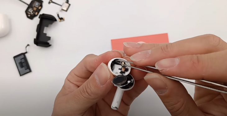 AirPods 3 غیر قابل تعمیر است