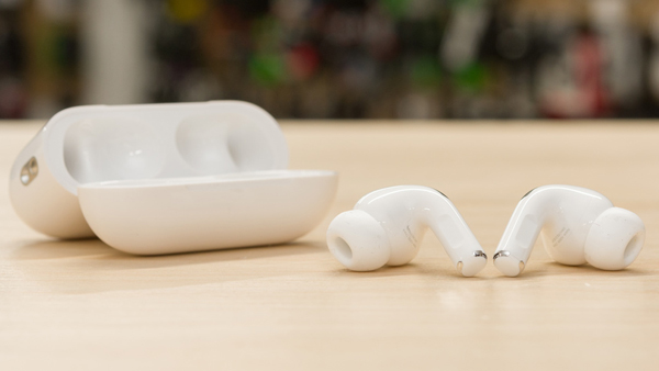 Apple AirPods Pro 2 