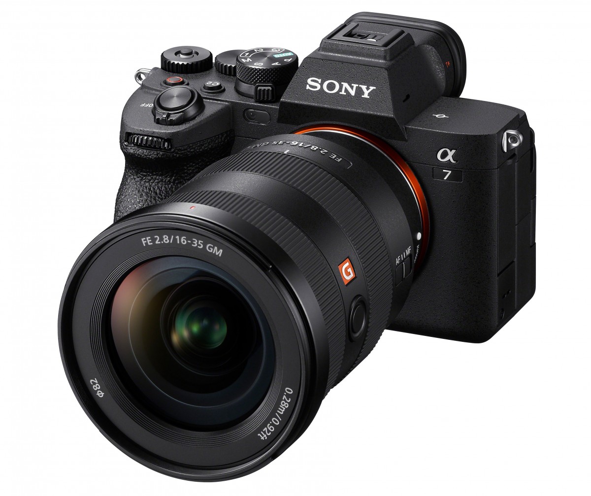 Sony A7 IV - بهترین دوربین عکاسی