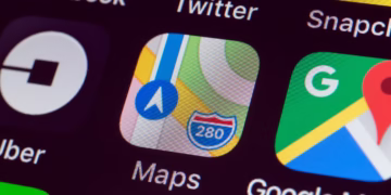 درآمد تبلیغات اپل