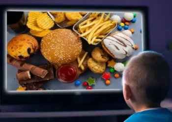 ممنوعیت تبلیغ خوراکی ناسالم