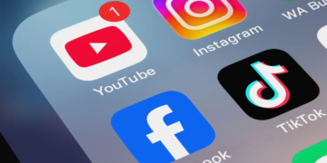 درآمد تبلیغاتی Meta Google