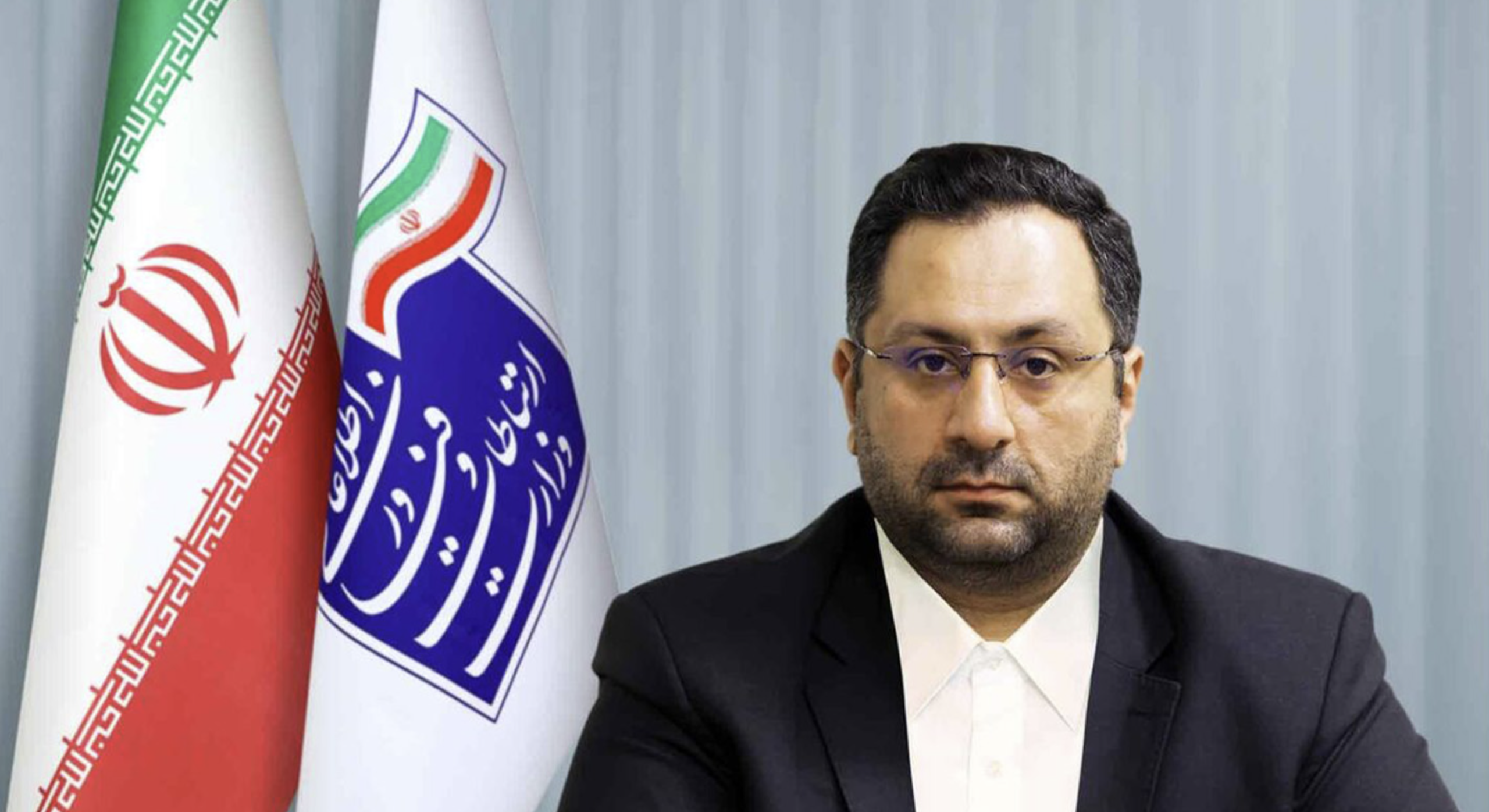 پیام‌رسان‌های داخلی محمدحافظ حکمی